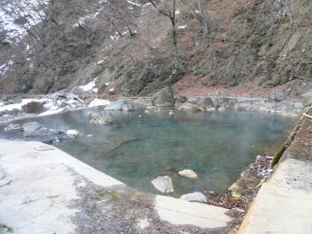 尻焼温泉　川の湯