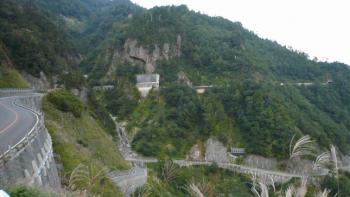 ファイル名: P1130507.jpg
ファイルサイズ: 46.3KB
→クリックで元のサイズを表示 白山スーパー林道